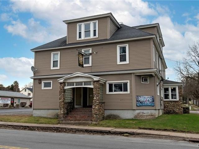 House for sale in Oneida, New York