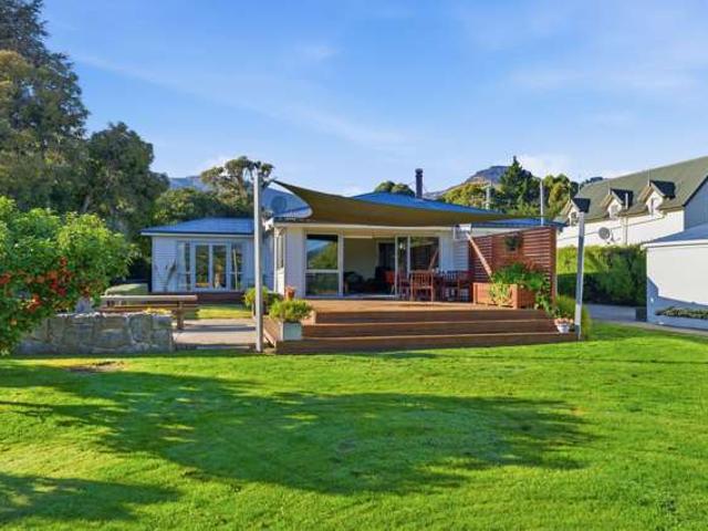 House for sale in Little Akaloa, Canterbury