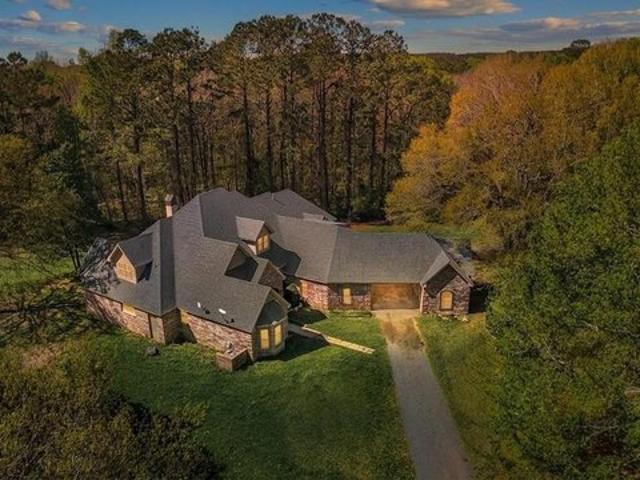 House for sale in Sabine, Texas
