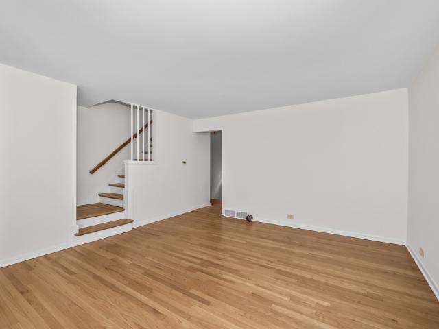 Townhouse for sale in Skokie, Illinois