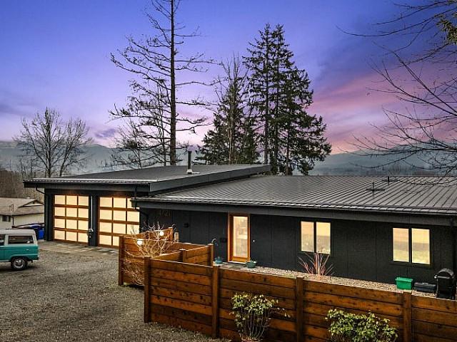 House for sale in Courtenay, British Columbia
