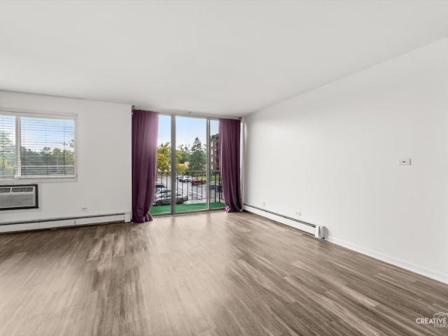 Condo for sale in Lisle, Illinois