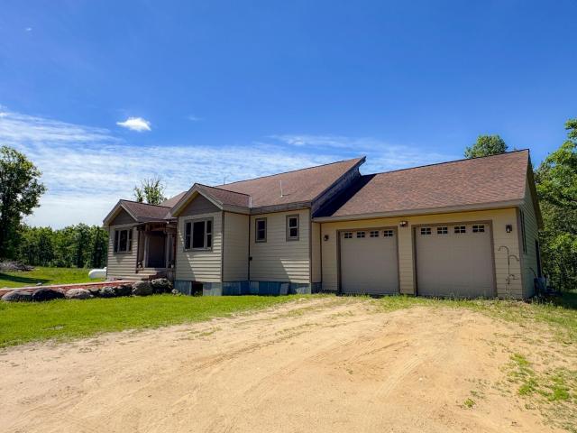 House for sale in Hubbard, Minnesota