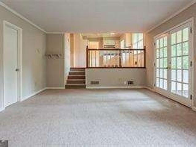 House for sale in Lilburn, Georgia