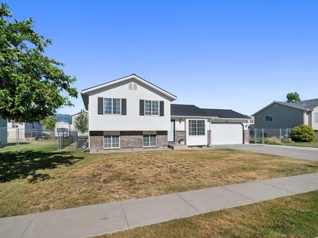 House for sale in Roy, Utah