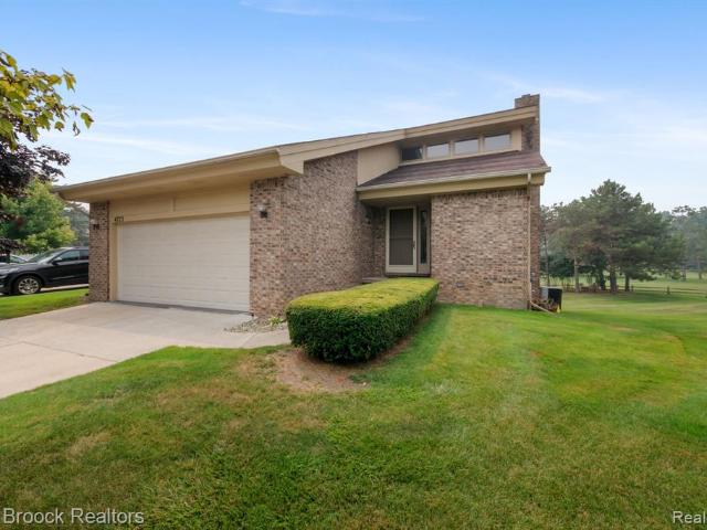 Condo for sale in Waterford, Michigan