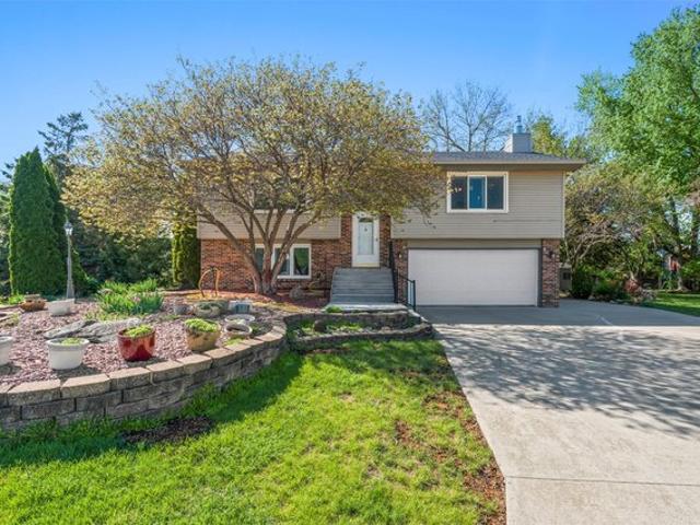 House for sale in Urbandale, Iowa