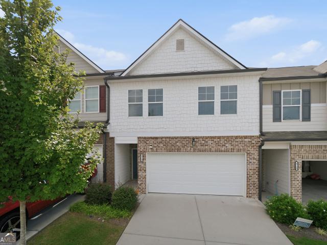Townhouse for sale in Oakwood, Georgia