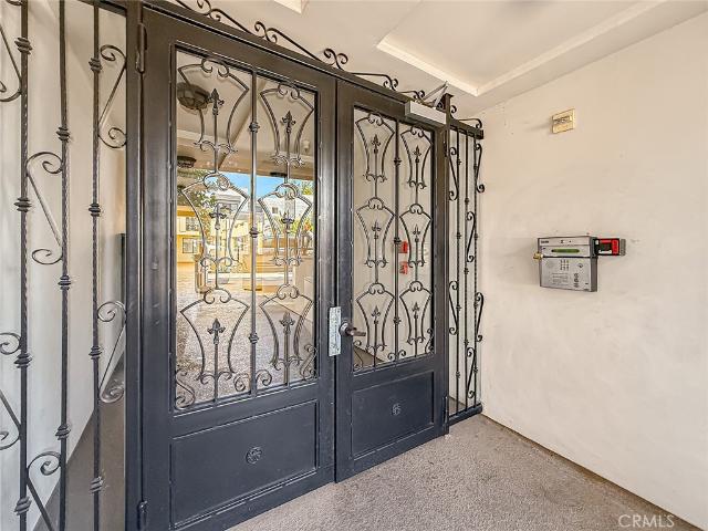 Condo for sale in Sherman Oaks Neighborhood Council District, Los Angeles