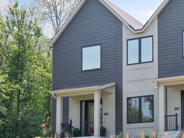 Townhouse for sale in Savage, Minnesota