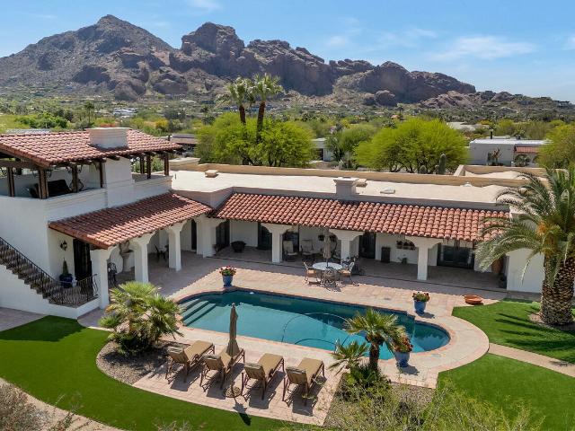 House for sale in Paradise Valley