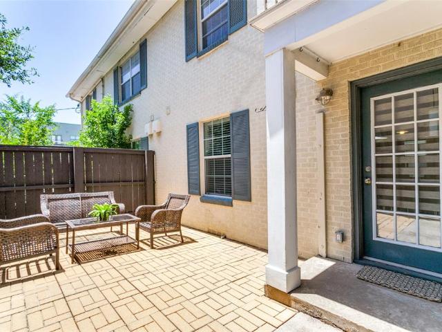Condo for sale in Dallas, Texas