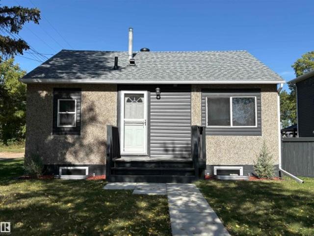 House for sale in Redwater, Town of Redwater