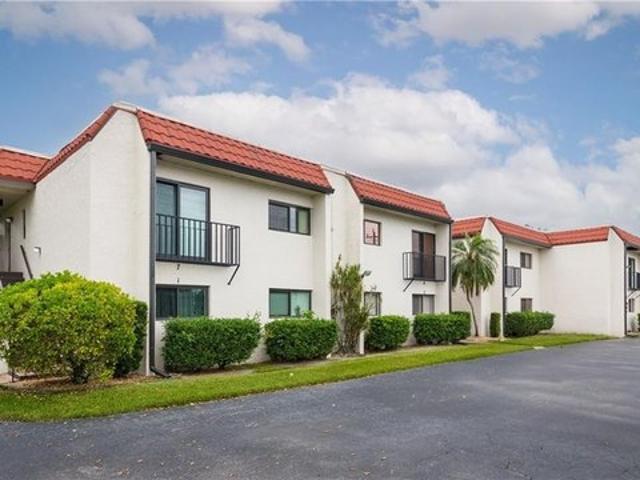 Townhouse for rent in North Fort Myers, Florida