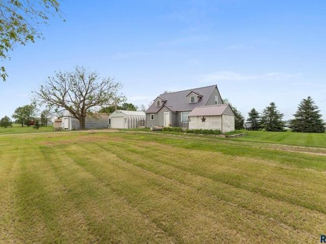 House for sale in Elk Point, South Dakota