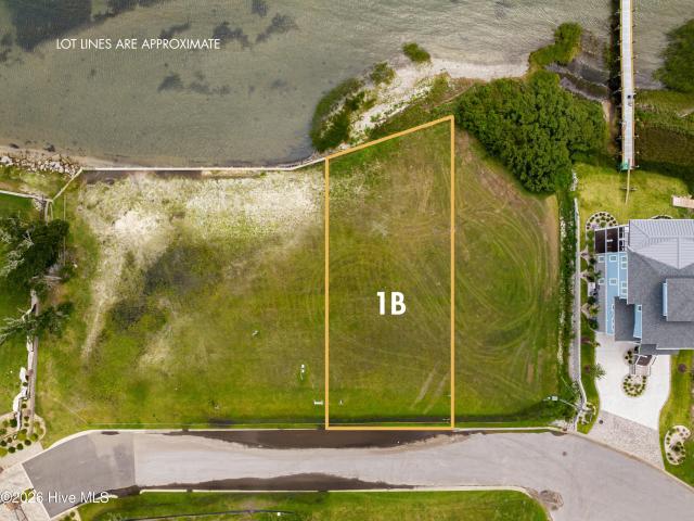 Land for sale in Bonham Heights, Morehead City