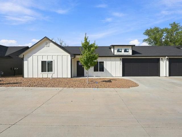 House for sale in Valley Center, Sedgwick County