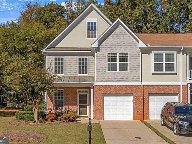 Townhouse for sale in Alpharetta, Georgia