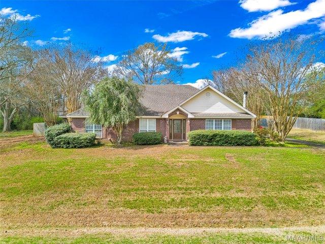 House for sale in Elmore, Alabama