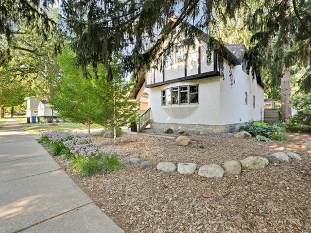 House for sale in Ericsson, Minneapolis