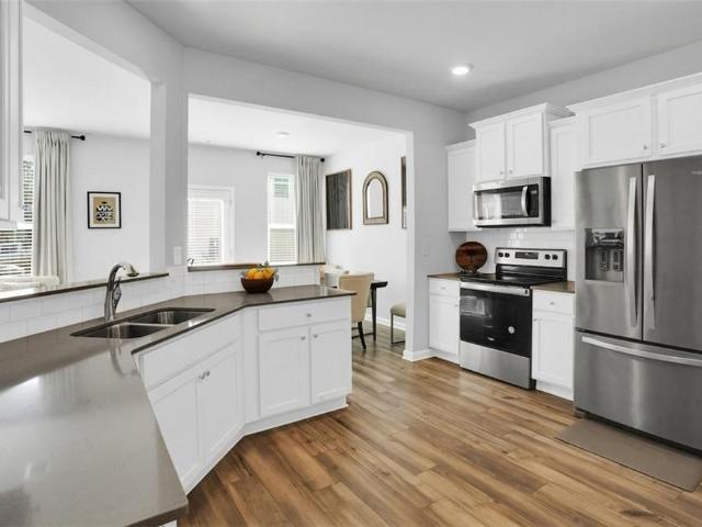 House for sale in Red Oak, Georgia