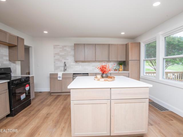 House for sale in Smithwood, Knoxville
