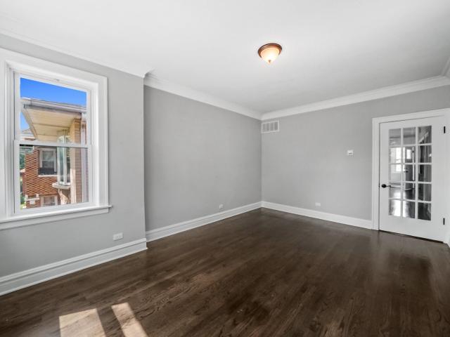 House for sale in Chicago Park, Illinois