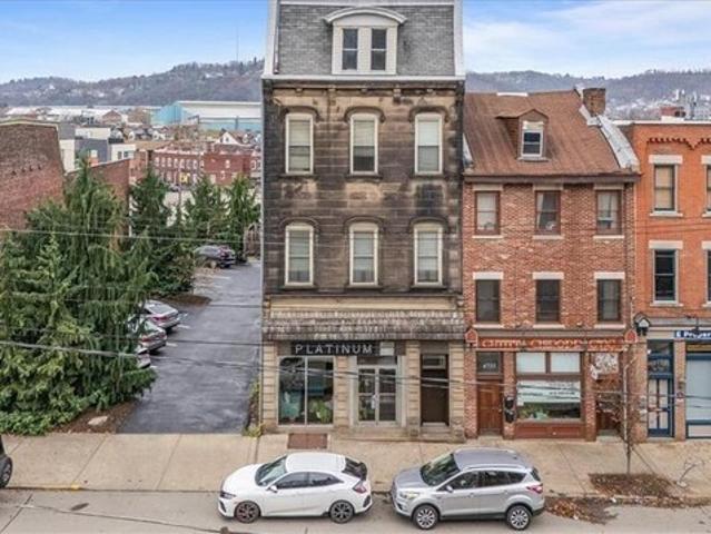 House for sale in Pittsburg, Pennsylvania