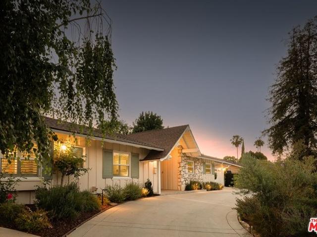 House for sale in Woodland Hills-Warner Center Neighborhood Council District, Canoga Park