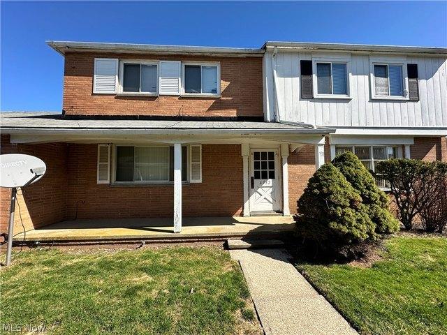 Condo for sale in Warrensville, Ohio