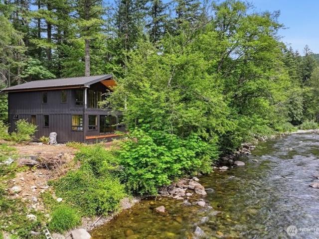 House for sale in North Bend, Washington