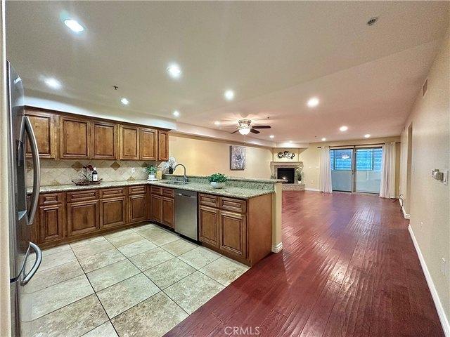 Condo for sale in Canoga Park, California