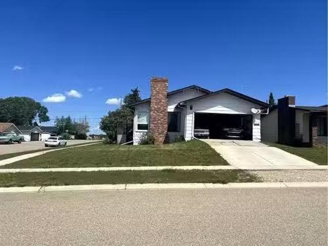 House for sale in Bentley
