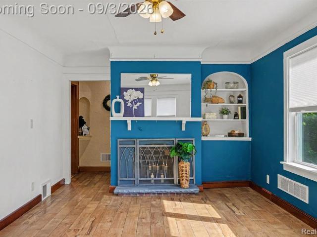 House for sale in Waterford, Michigan
