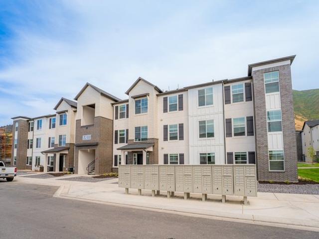 Condo for sale in Mapleton, Utah