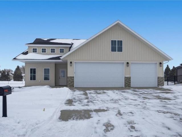 House for sale in Moorhead, Minnesota