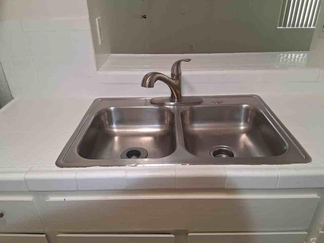 Apartment for rent in Lawndale, California