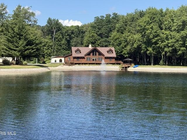House for sale in Swanton, Ohio