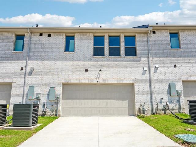 Townhouse for sale in Mckinney, Texas