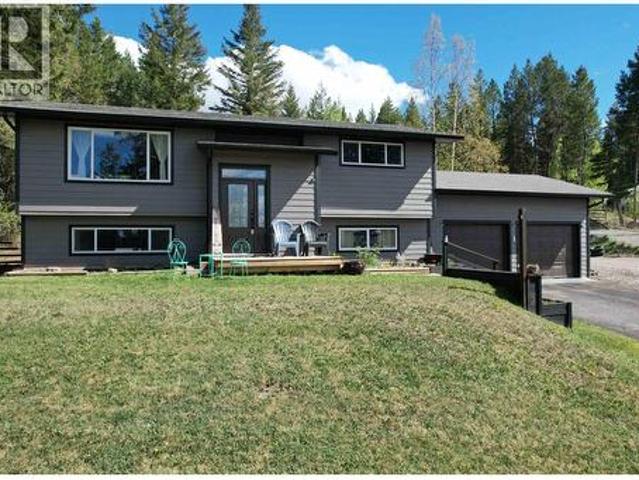 House for sale in 108 Mile Ranch, British Columbia