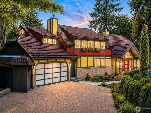 House for sale in Mercer Island, Washington