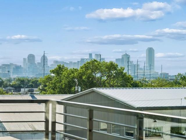 Condo for sale in Dallas, Texas