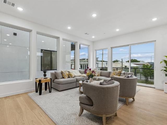 Condo for sale in Dallas, Texas
