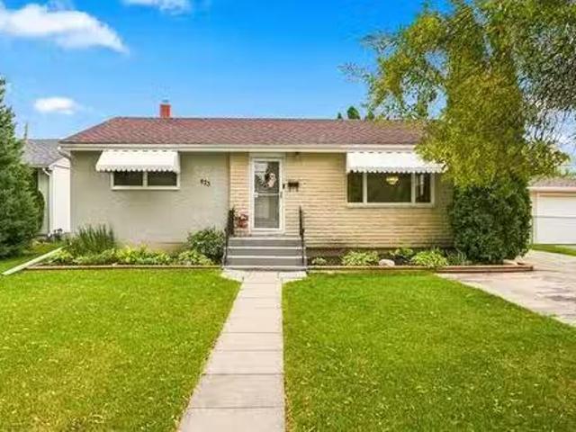 House for sale in East St. Paul, Manitoba