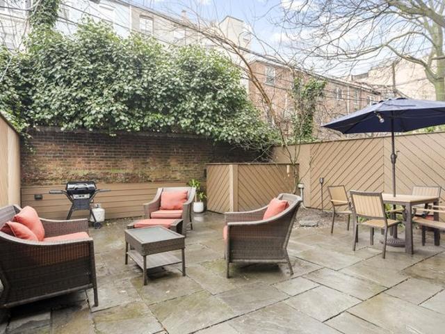 Condo for sale in Arverne, New York
