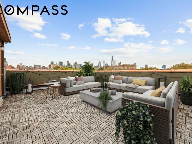 Condo for sale in Arverne, New York