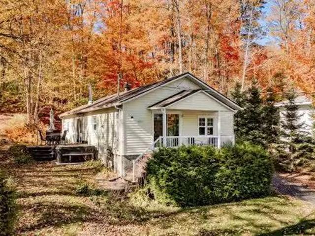 House for sale in Memphrémagog, Quebec