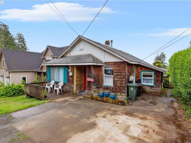 House for sale in Coquille