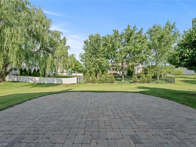 House for sale in Broadview Heights, Ohio