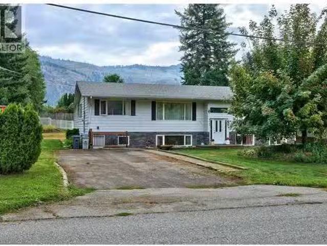 House for sale in Rayleigh, Kamloops